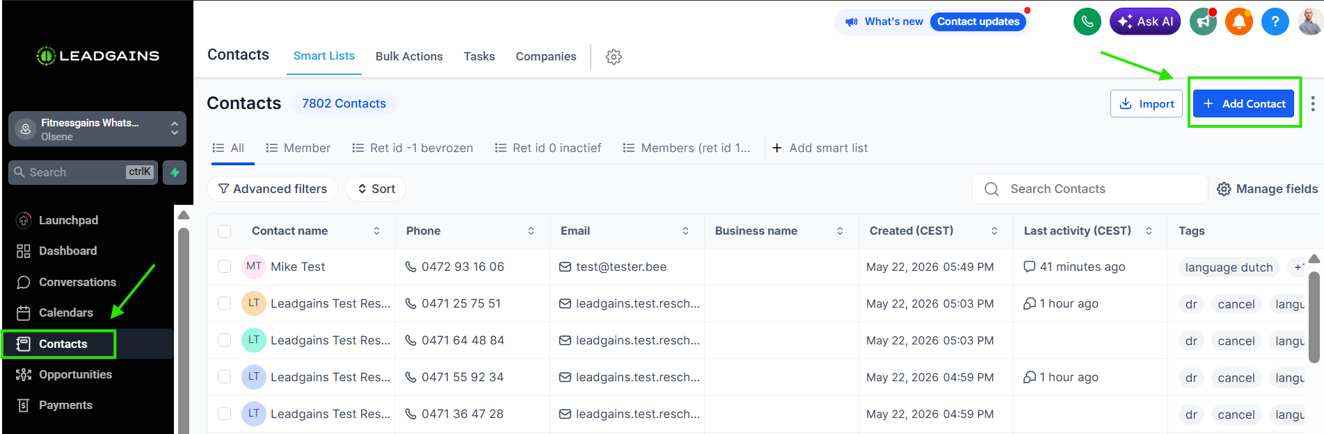 Contacts openen via de linkernavigatie en daarna Add Contact klikken