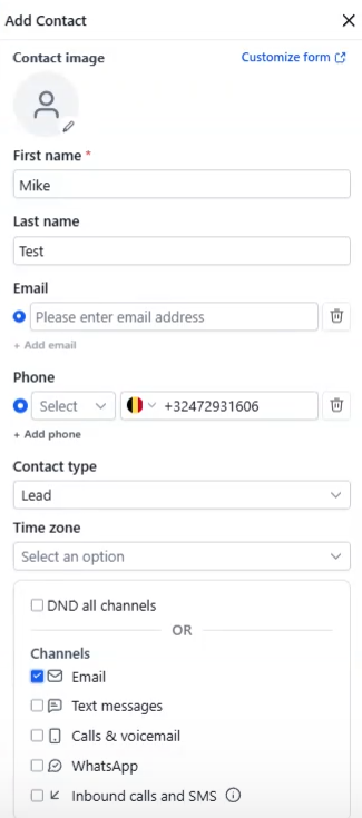 Add Contact zijpaneel met naam telefoon contacttype en DND-kanalen